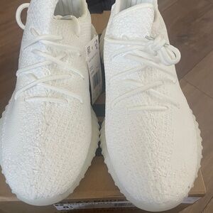 Men’s Yeezy Boost 350 V2 "Triple White" sneakers